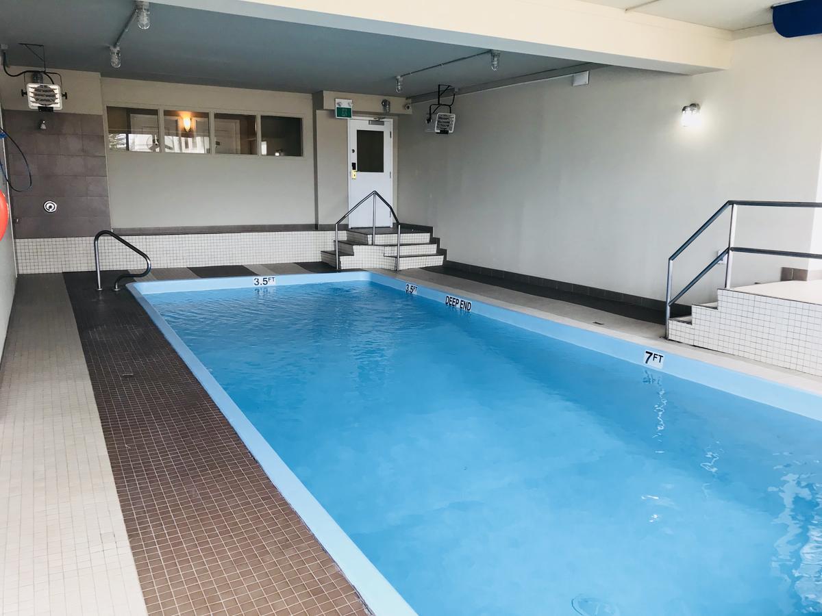 Ba Hotel 红鹿 外观 照片