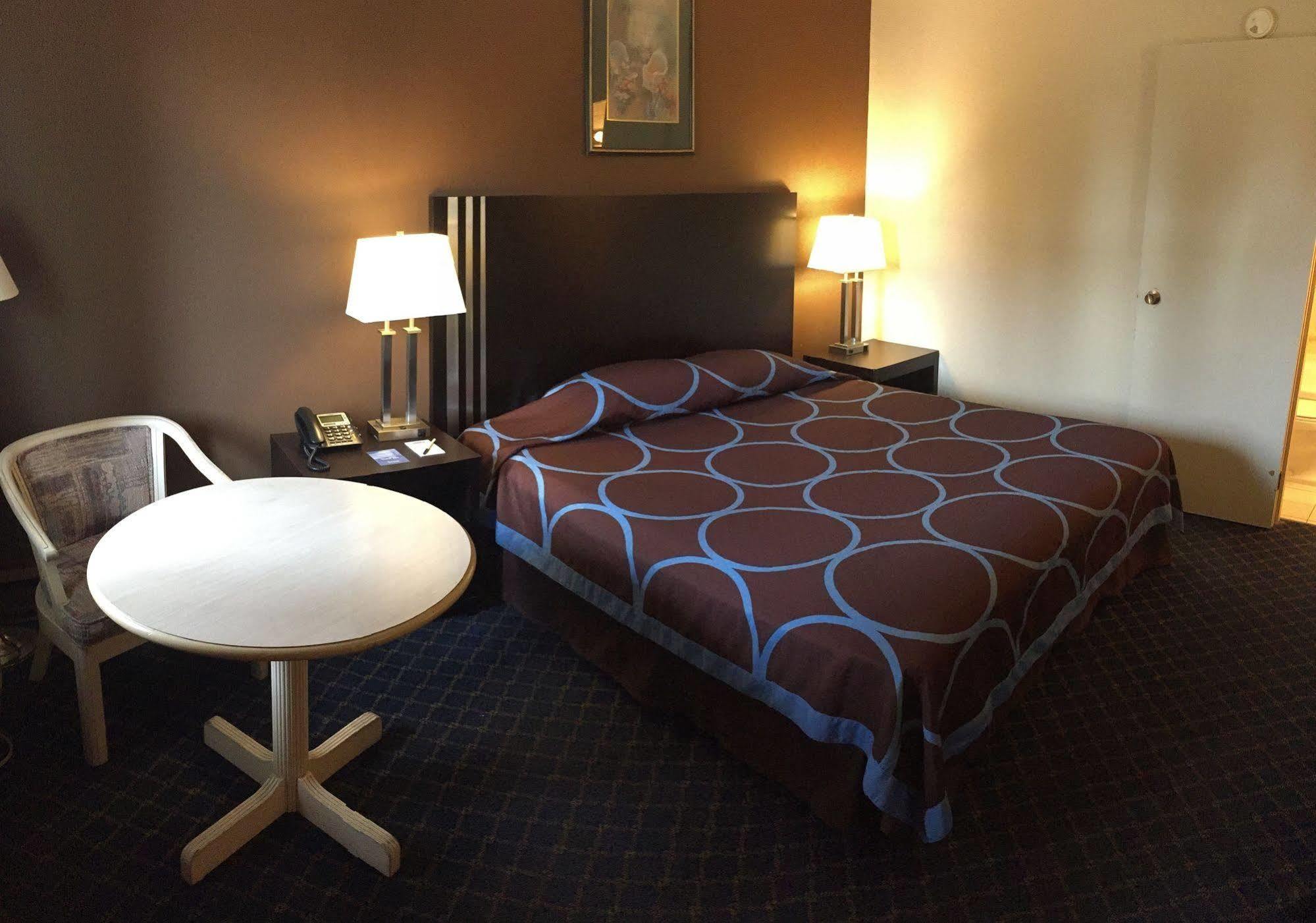 Ba Hotel 红鹿 外观 照片